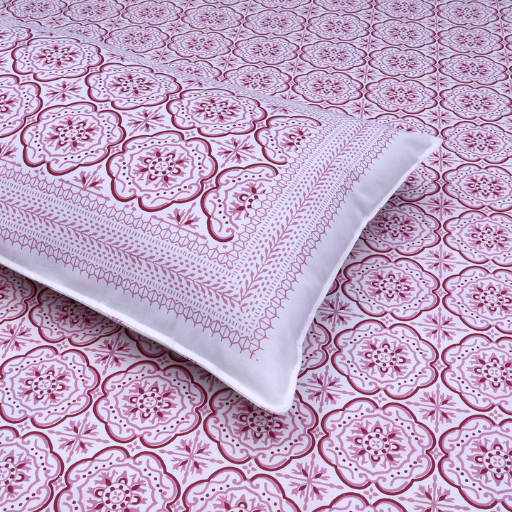 Noor Rani Pure Cotton King Size Flat Bedsheet - 186 Tc Pink