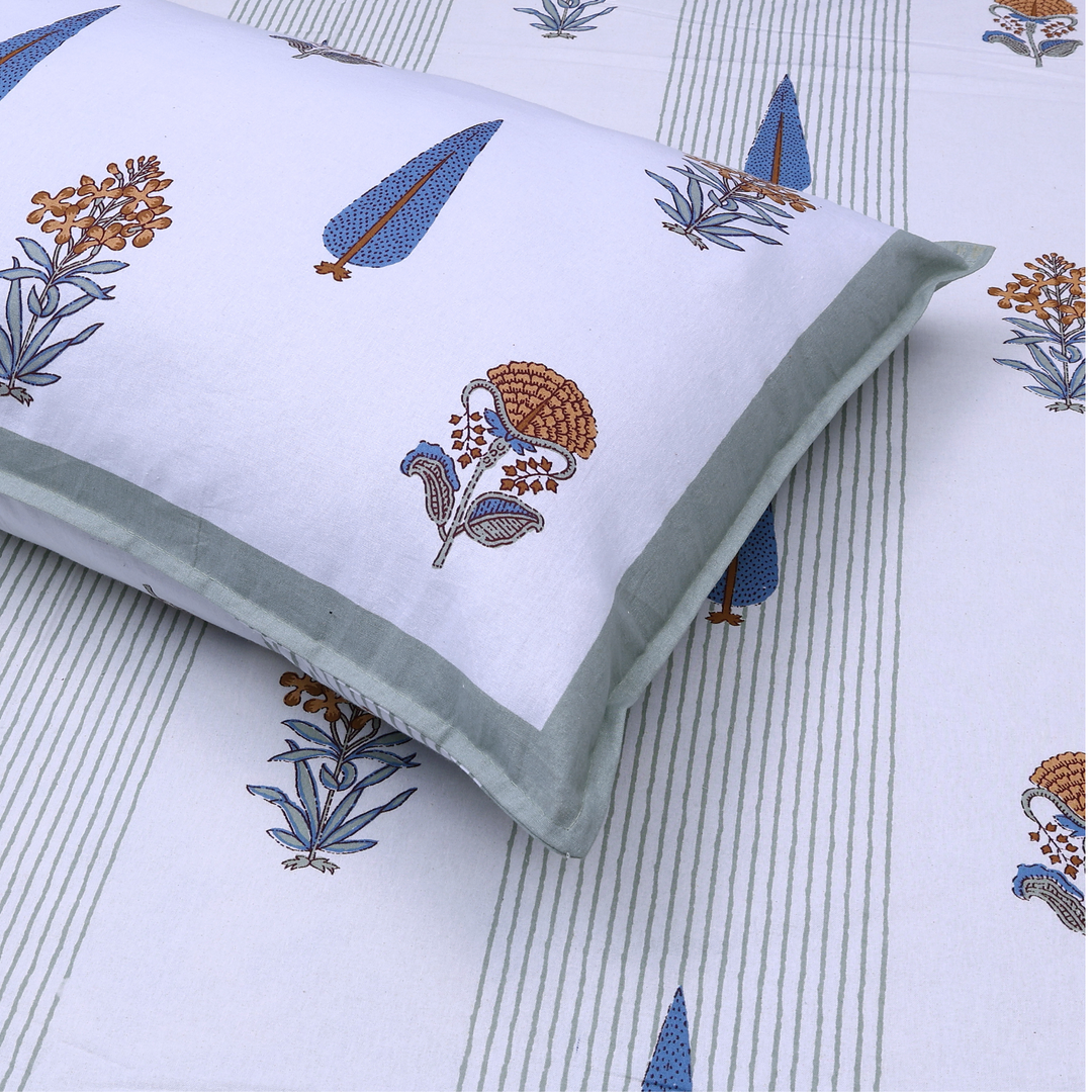 Palm Blossom Pure Cotton King Size Flat Bedsheet - 186 Tc Light Green