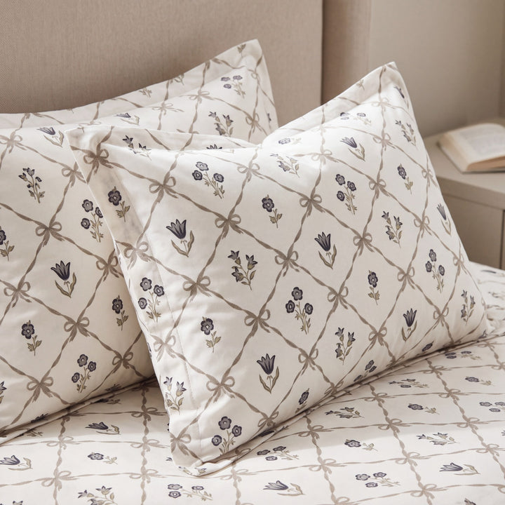 Phoolwari 100% Pure Cotton King Size Bedsheet, 300 TC (108" x 108", Grey)