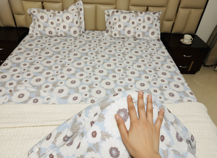 Sukoon Bloom Design 100% Cotton King Size Bedsheet, 250 TC Blue